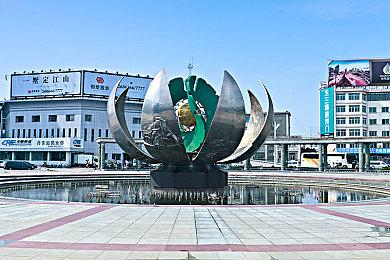 《怪物猎人：荒野》捏脸图赏：叶奈法等美女角色来了